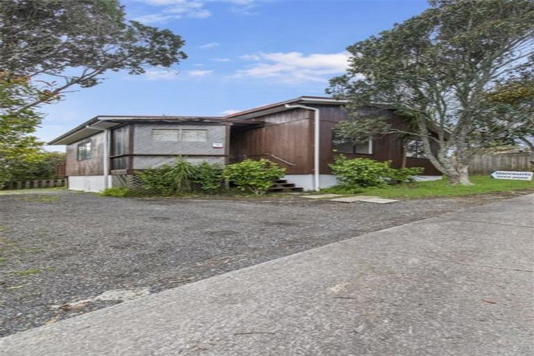 Photo of property in 103b Woodglen Road, Glen Eden, Auckland, 0602