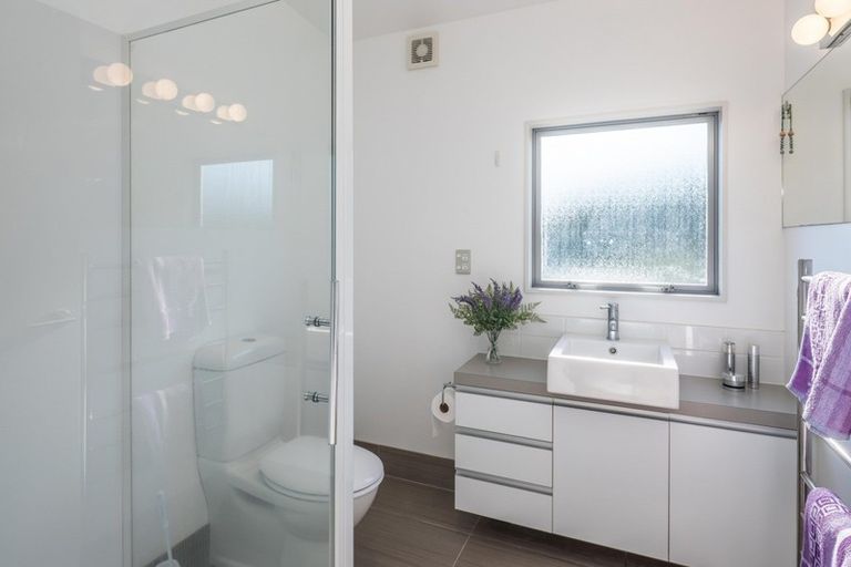 Photo of property in 72 Saddleback Grove, Karori, Wellington, 6012