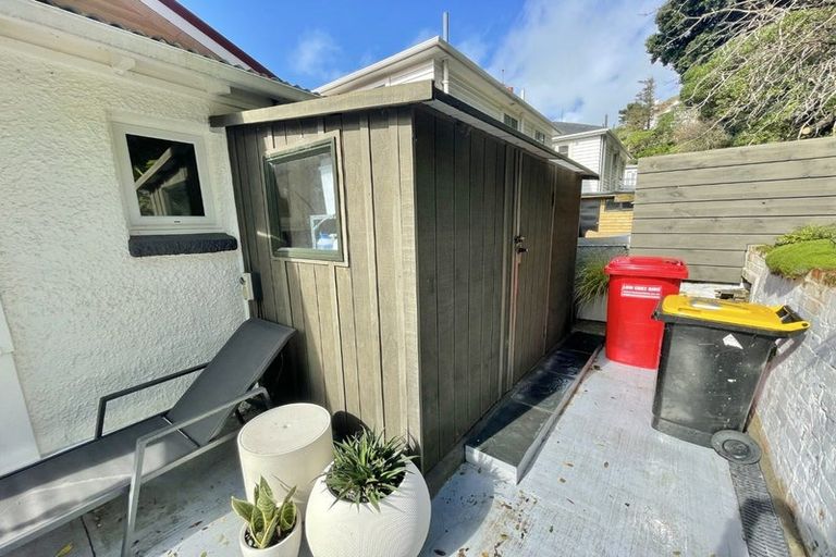Photo of property in 26 Queens Drive, Kilbirnie, Wellington, 6022