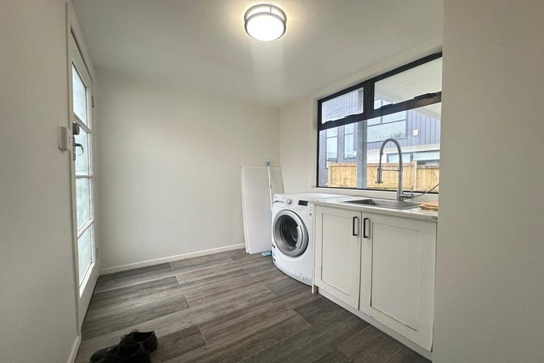 Photo of property in 24b Duncan Avenue, Te Atatu South, Auckland, 0610