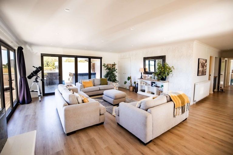 Photo of property in 232 Woodside Road, Matangi, Hamilton, 3284