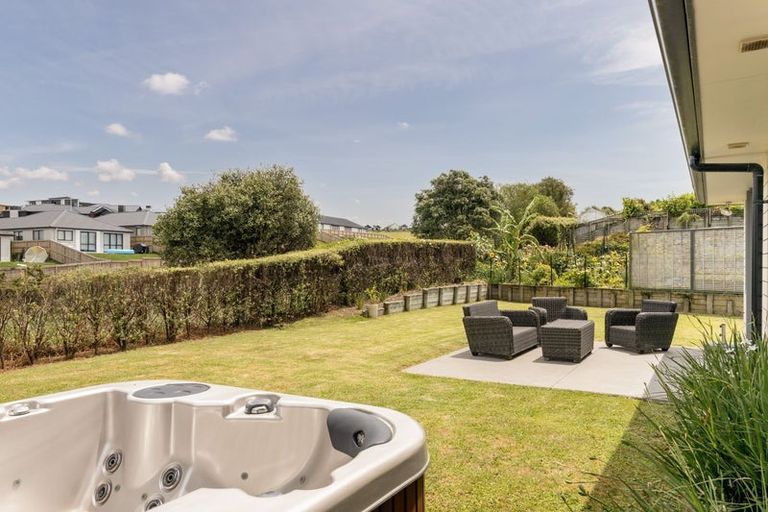 Photo of property in Waterview Estate, 8/4 Greystone Place, Omokoroa, 3114