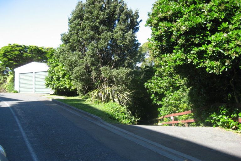 Photo of property in 5 Fettes Crescent, Seatoun, Wellington, 6022