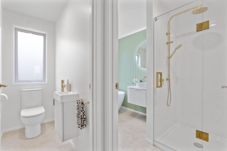 Photo of property in 9/2 Wilton Street, Westown, New Plymouth, 4310