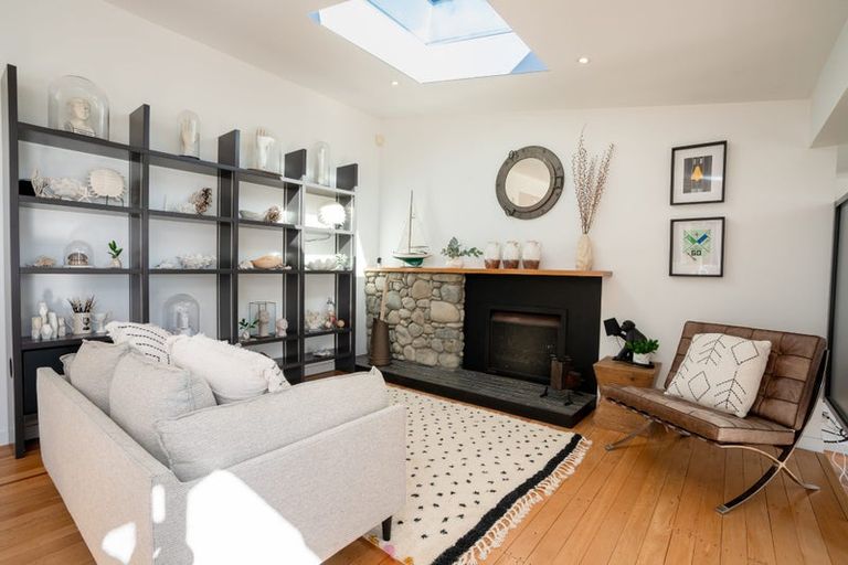 Photo of property in 55 Wharemauku Road, Raumati Beach, Paraparaumu, 5032