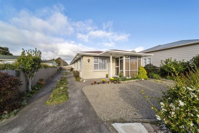Photo of property in 68 Camberwell Road, Hawera, 4610