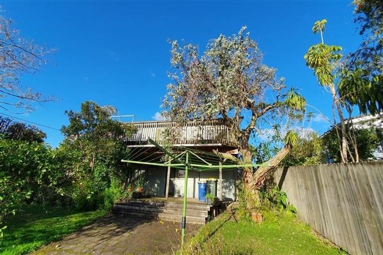 Photo of property in 13 Tainui Street, Torbay, Auckland, 0630