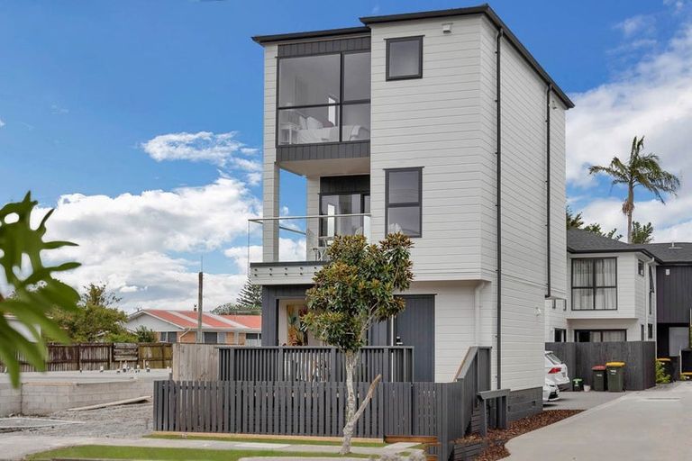 Photo of property in 4/17 Huia Road, Papatoetoe, Auckland, 2025