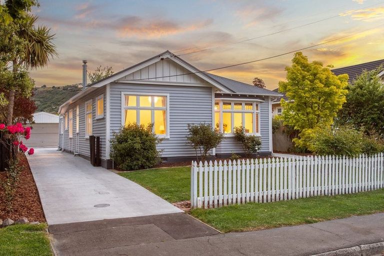 Photo of property in 68 Corson Avenue, Beckenham, Christchurch, 8023