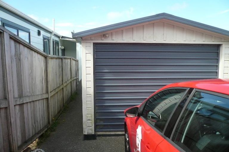 Photo of property in 32a Nalanda Crescent, Broadmeadows, Wellington, 6035