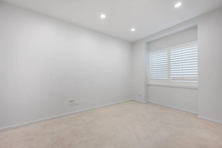 Photo of property in 47 Saltburn Road, Milford, Auckland, 0620