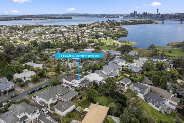 Photo of property in 31 Seaview Avenue, Northcote, Auckland, 0627