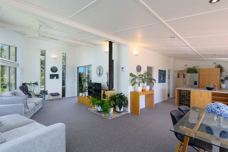 Photo of property in 27 Anarewa Crescent, Kaiteriteri, Motueka, 7197