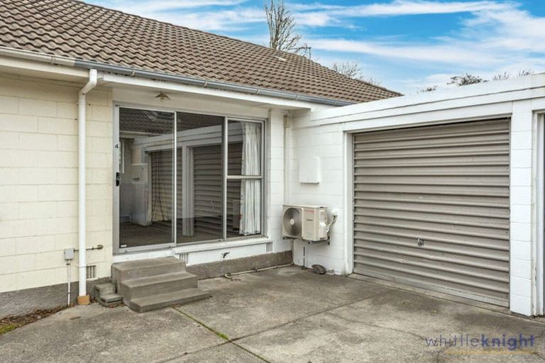 Photo of property in 4/93a Middlepark Road, Sockburn, Christchurch, 8042