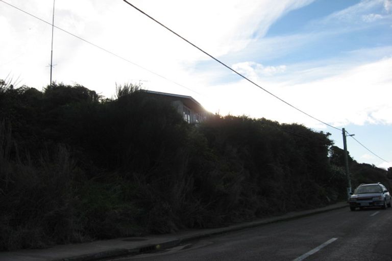 Photo of property in 40 Marine Parade, Bluff, 9814