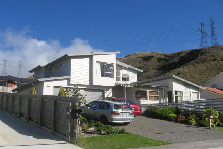 Photo of property in 4 Neston Grove, Churton Park, Wellington, 6037