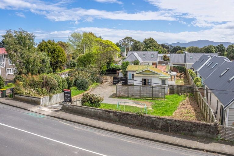 Photo of property in 107 Amohia Street, Paraparaumu, 5032