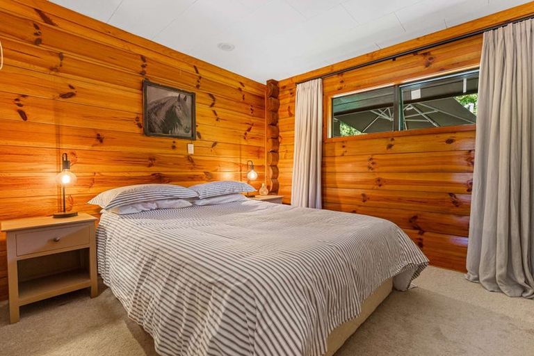 Photo of property in 16 Tombleson Road, Lake Rotoma, Rotorua, 3074