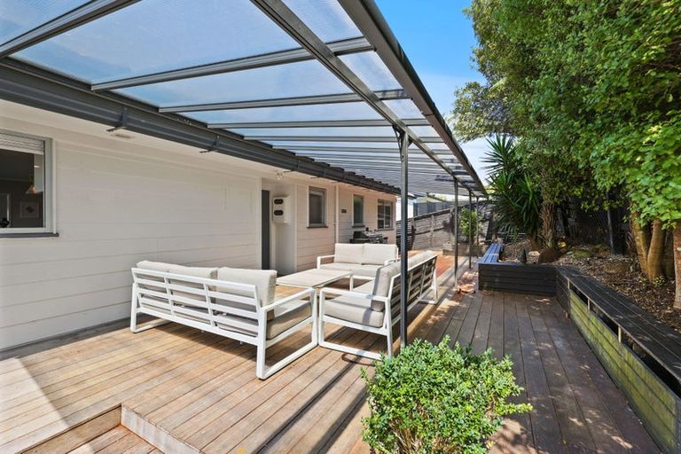 Photo of property in 54 Chorley Avenue, Massey, Auckland, 0614