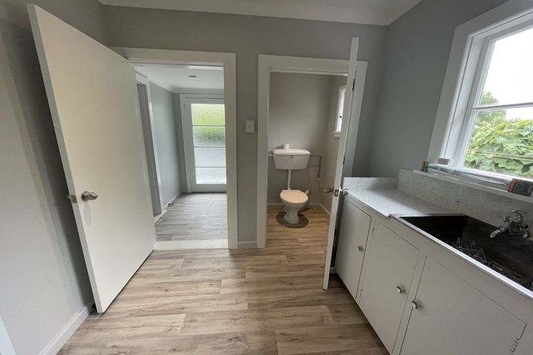 Photo of property in 1/25 Aorangi Road, Bryndwr, Christchurch, 8053