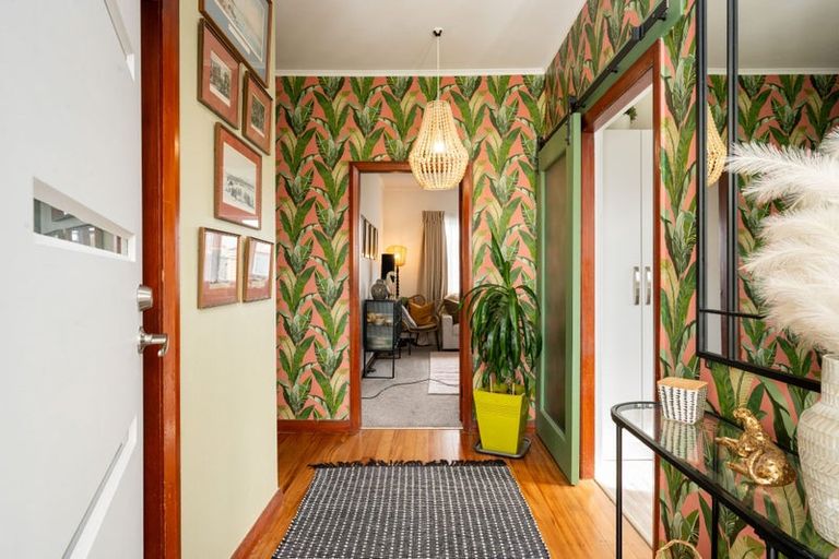 Photo of property in 9 Barker Road, Marewa, Napier, 4110