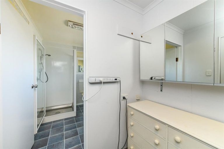 Photo of property in 17 Barnett Drive, Marton, 4710