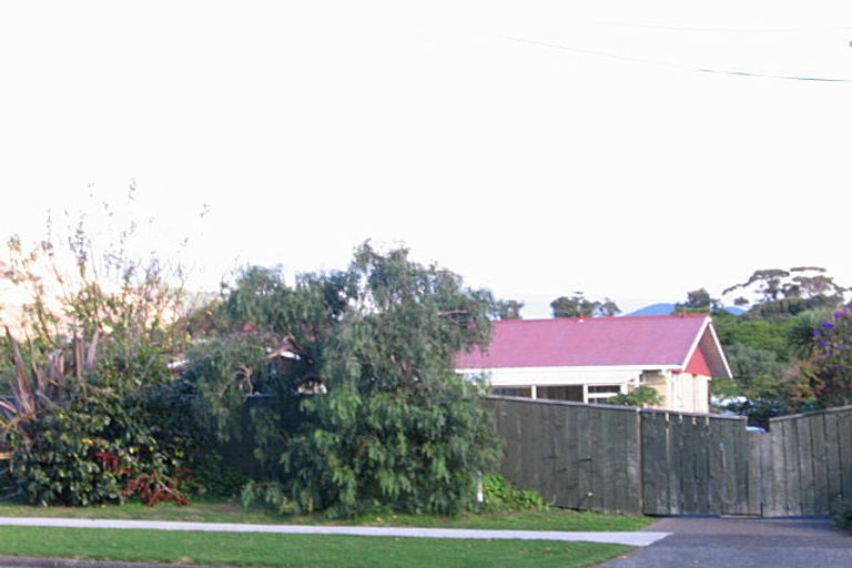 Photo of property in 382 Te Moana Road, Waikanae, 5036