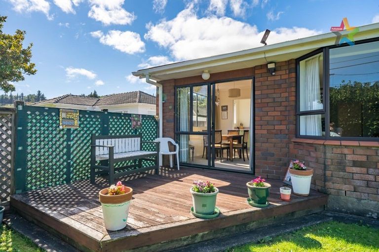 Photo of property in 1/147 Stokes Valley Road, Stokes Valley, Lower Hutt, 5019