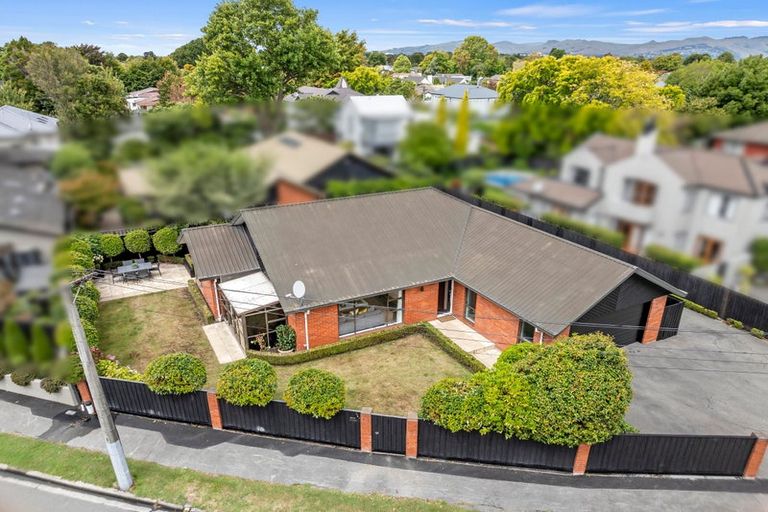 Photo of property in 1/26 Idris Road, Fendalton, Christchurch, 8052
