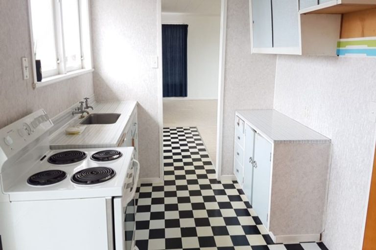 Photo of property in 179 Waimumu Road, Massey, Auckland, 0614