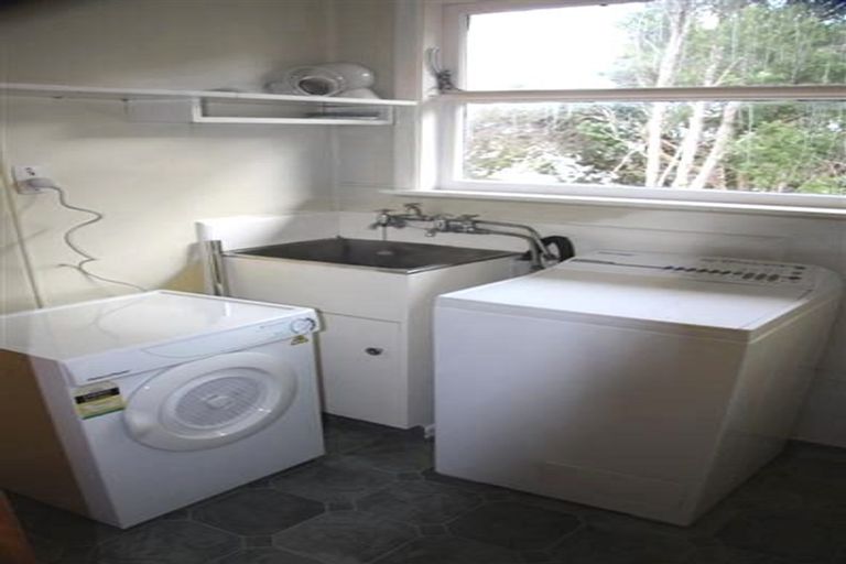 Photo of property in 50 Melrose Road, Island Bay, Wellington, 6023