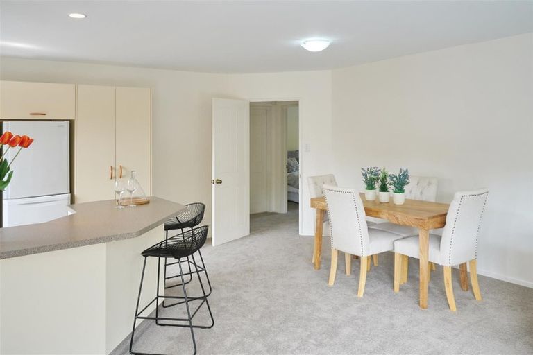 Photo of property in 20 Sutton Place, Dallington, Christchurch, 8061