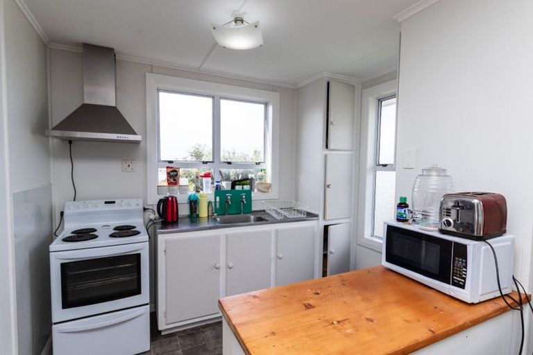 Photo of property in 12 Hiwi Crescent, Titahi Bay, Porirua, 5022