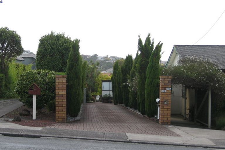 Photo of property in 2/79 East Coast Road, Castor Bay, Auckland, 0620