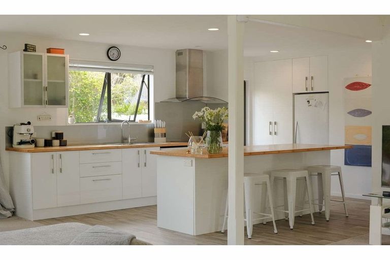 Photo of property in 5 Rangitane Loop Road, Kerikeri, 0294