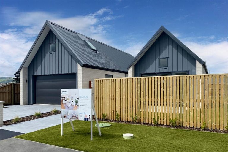 Photo of property in 44 Blue Jacket Drive, Halswell, Christchurch, 8025