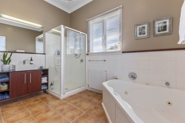 Photo of property in 19 Beach Street, Fitzroy, New Plymouth, 4312