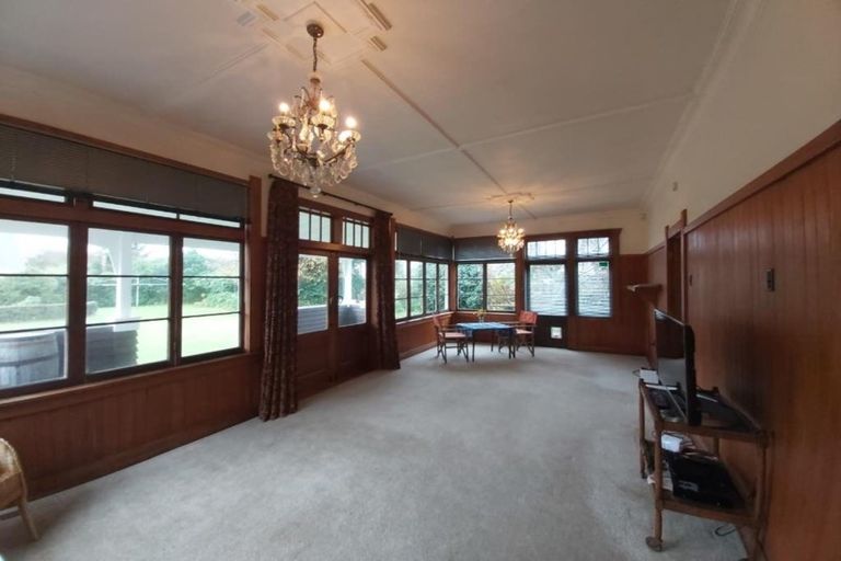 Photo of property in 35 Victoria Street, Hawera, 4610