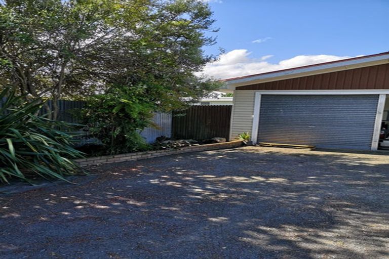 Photo of property in 2a Gebbie Road, Taradale, Napier, 4112