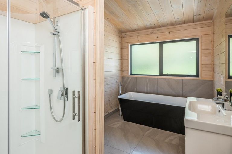 Photo of property in 214b Huia Street, Waikanae, 5391