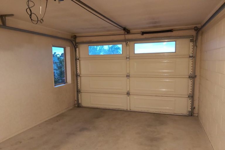 Photo of property in 23c Abercrombie Street, Howick, Auckland, 2014