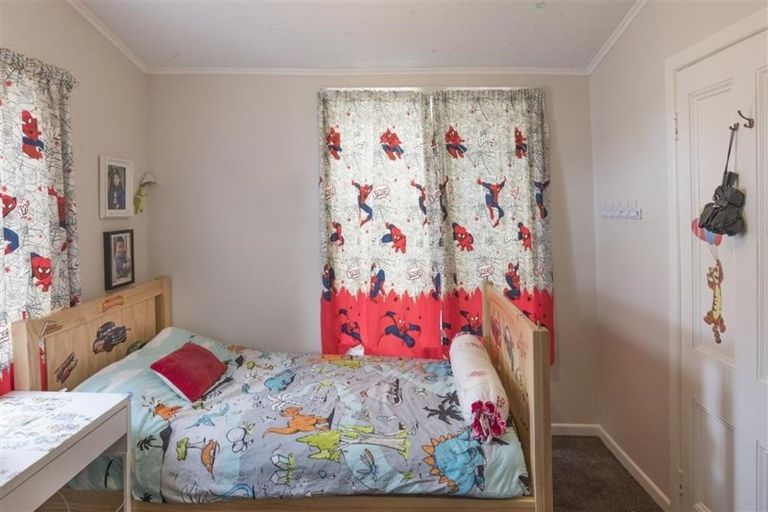 Photo of property in 2 Samoa Street, Kilbirnie, Wellington, 6022