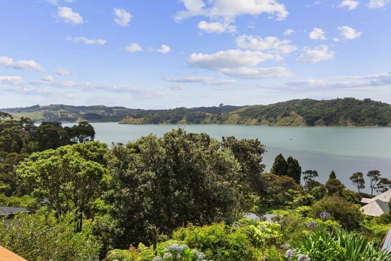 Photo of property in 92 Greenslade Road, Raglan, 3295