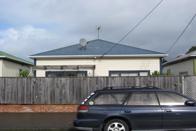 Photo of property in 15 Cruickshank Street, Kilbirnie, Wellington, 6022