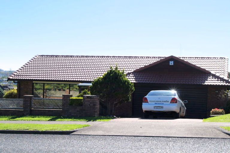 Photo of property in 19 Orangewood Drive, Northpark, Auckland, 2013