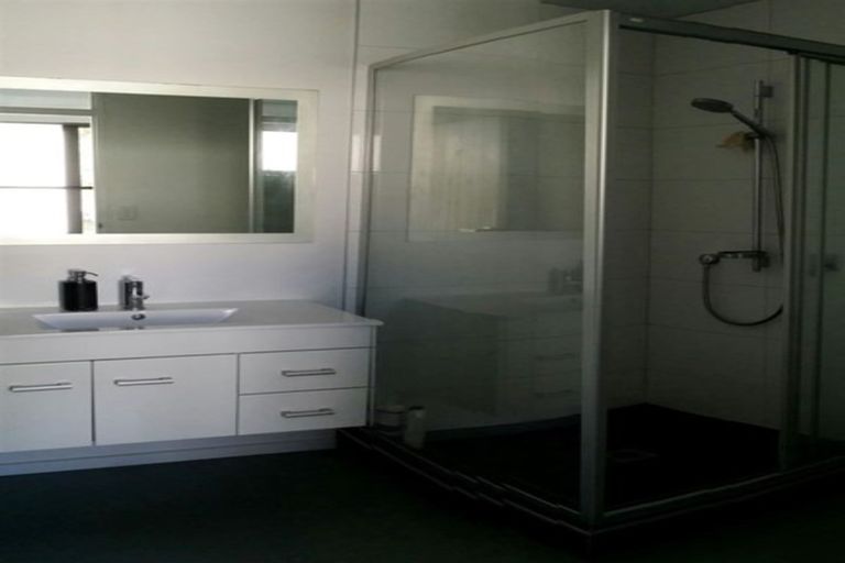 Photo of property in 2/235 Lincoln Road, Addington, Christchurch, 8024