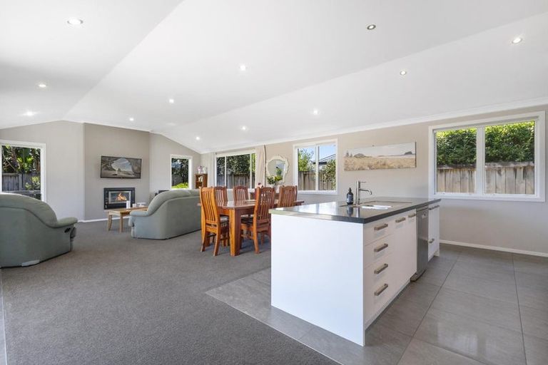 Photo of property in 6 Cotter Place, Cambridge, 3434