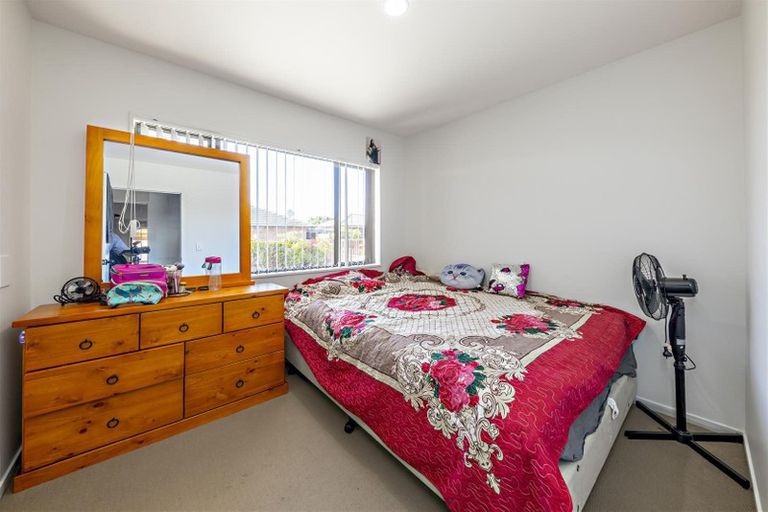 Photo of property in 84 Robert Skelton Place, Clendon Park, Auckland, 2103