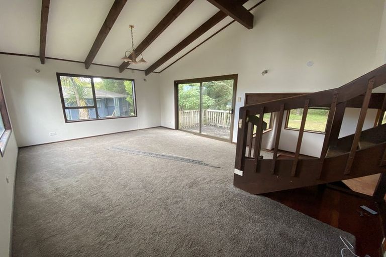 Photo of property in 15 Chrisarda Place, Red Hill, Papakura, 2110