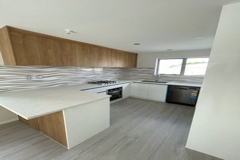 Photo of property in 74c Thompson Terrace, Manurewa, Auckland, 2102